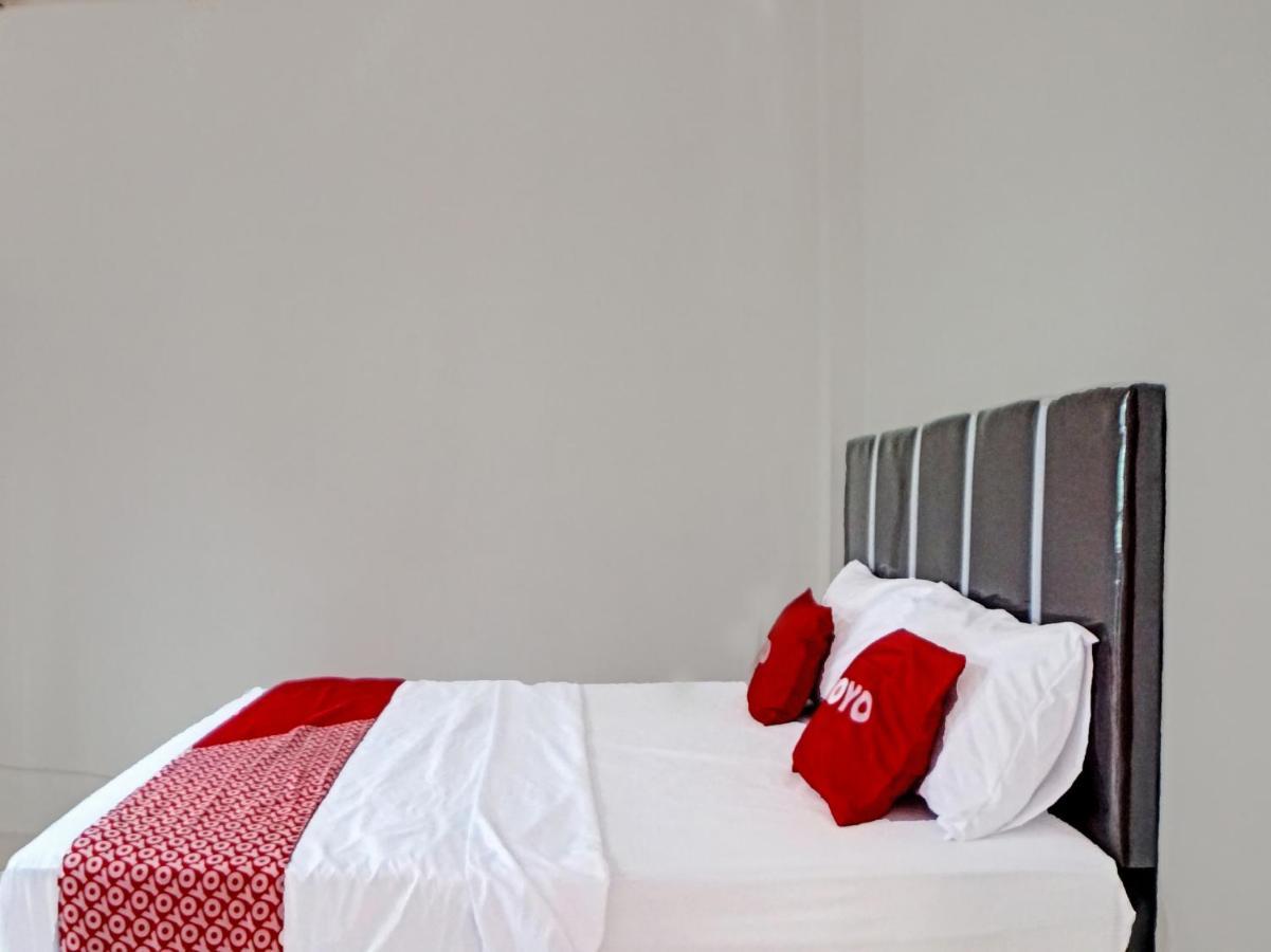 Spot On 91509 Unggul Kost Hotel Medan